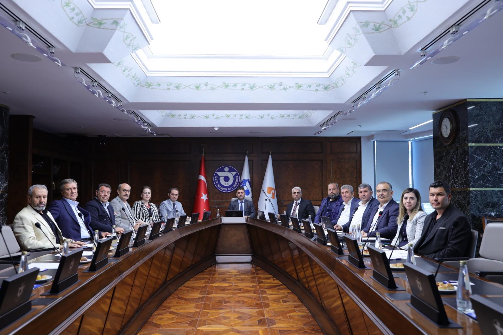 BAYINDIR SERA ORGANİZE TARIM BÖLGESİ İÇİN MÜTEŞEBBİS HEYET TOPLANTISI YAPILDI